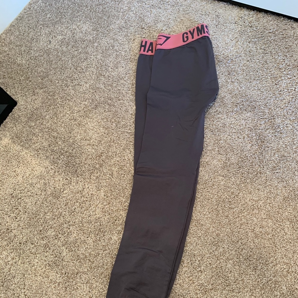 gym shark leggings